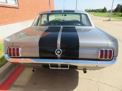 Ford Mustang V8 Coupé