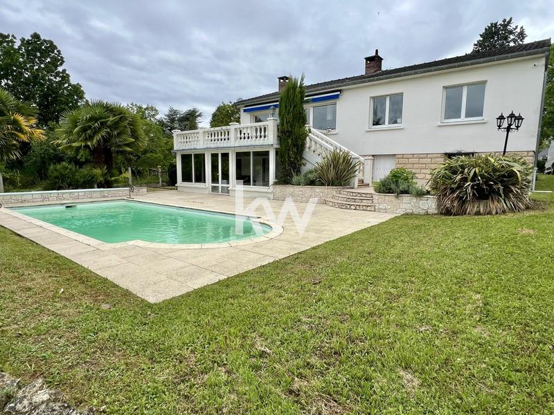 Maison - 190 m² - 9 pièces