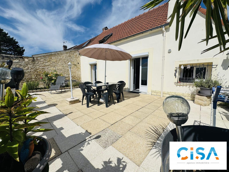 Maison - 90 m² - 4 pièces