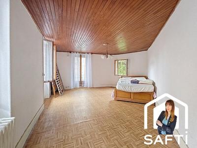 Maison de ville - 135 m² - 8 pièces