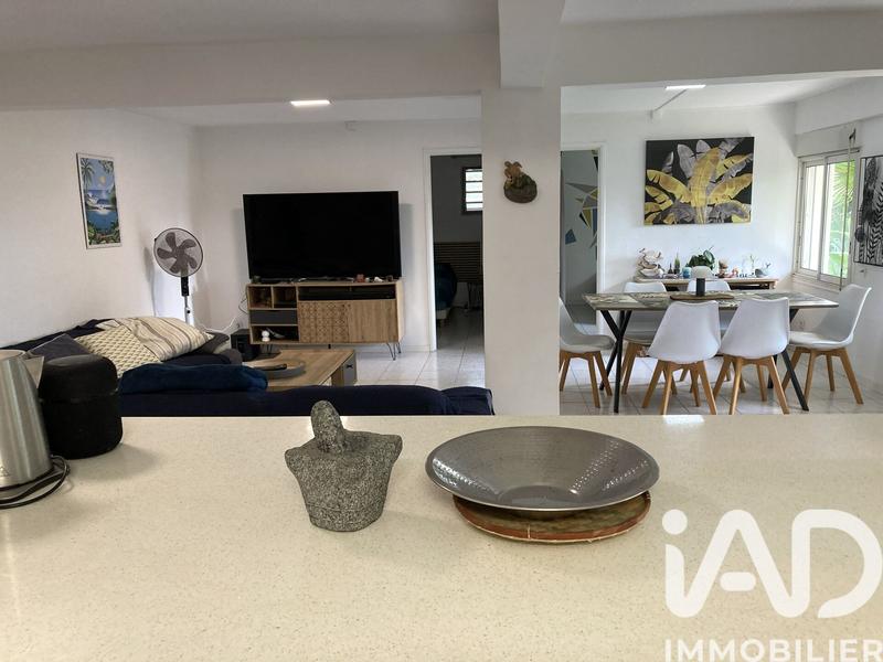 Maison - 214 m² - 8 pièces