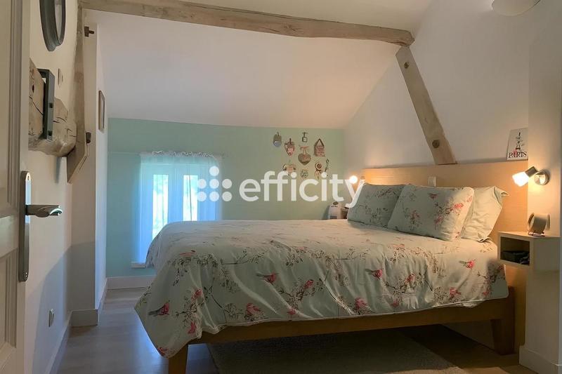 Maison - 220 m² - 7 pièces