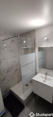 Chambre - 9 m² - 1 pièce