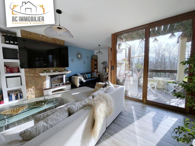 Appartement - 144 m² - 6 pièces