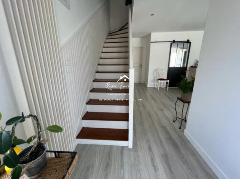 Maison traditionnelle - 97 m² - 5 pièces