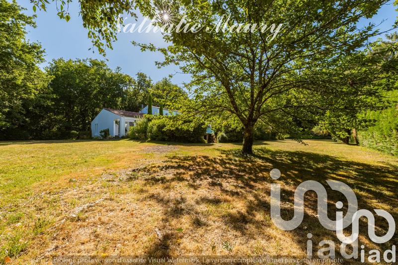 Maison - 240 m² - 7 pièces