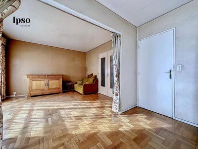 Appartement - 104 m² - 5 pièces