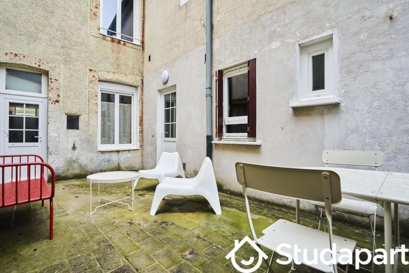 Chambre - 10 m² - 1 pièce