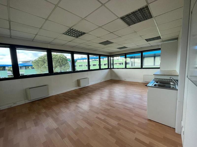 Bureau - 275 m²
