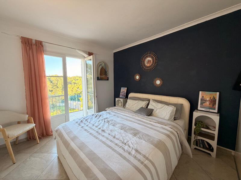 Maison - 295 m² - 7 pièces