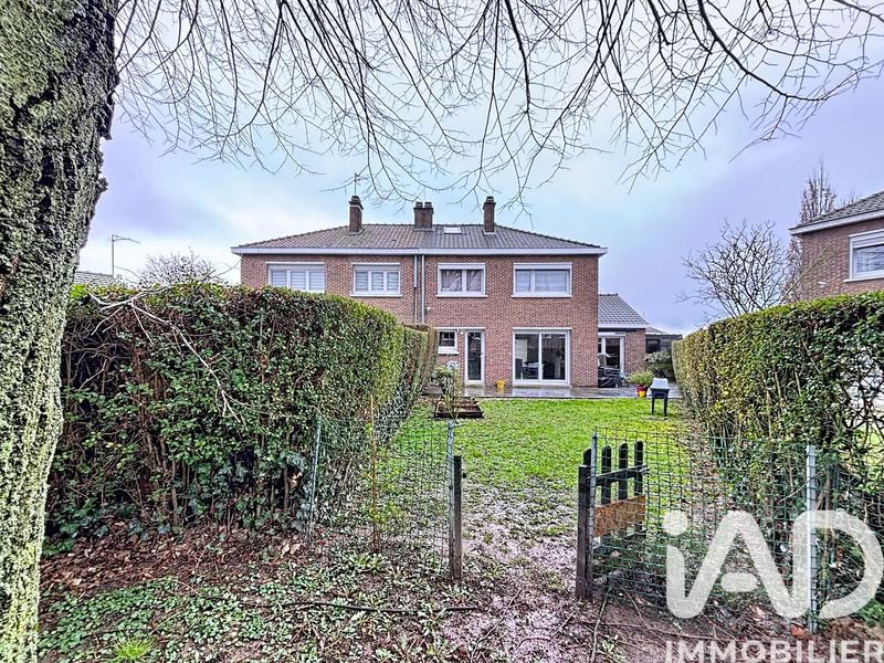 Maison - 110 m² - 6 pièces