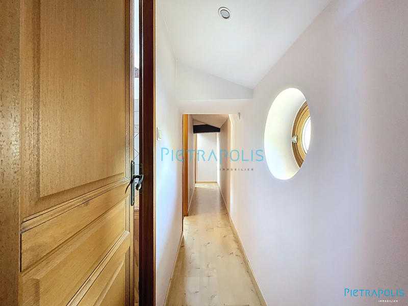 Maison - 93 m² - 4 pièces