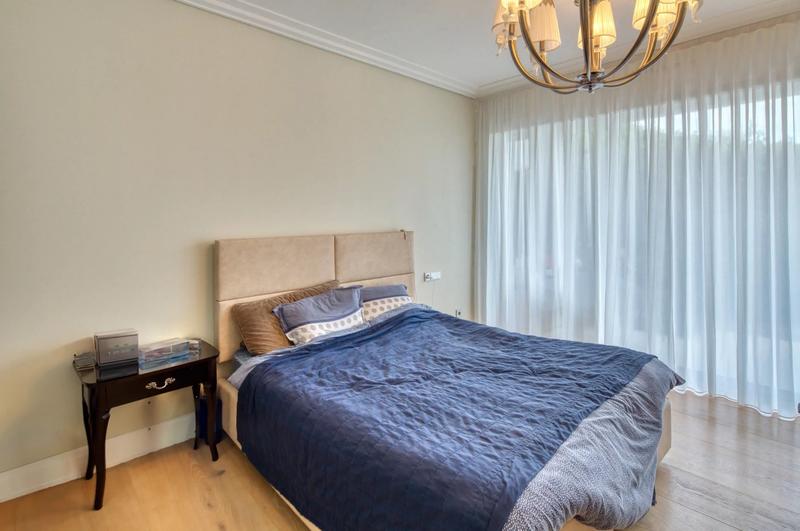 Appartement - 445 m² - 10 pièces