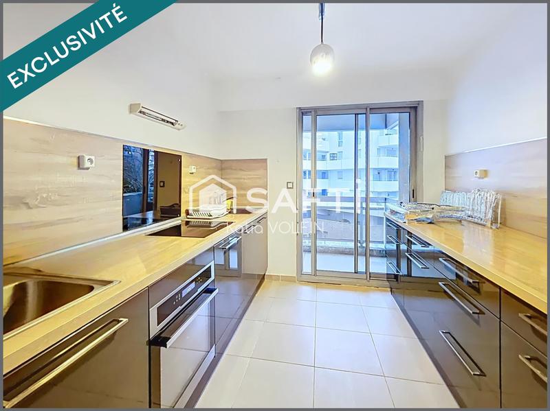 Appartement - 105 m² - 4 pièces
