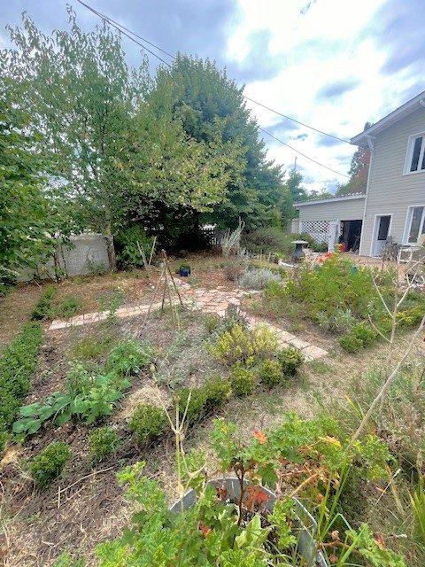 Maison - 278 m² - 10 pièces