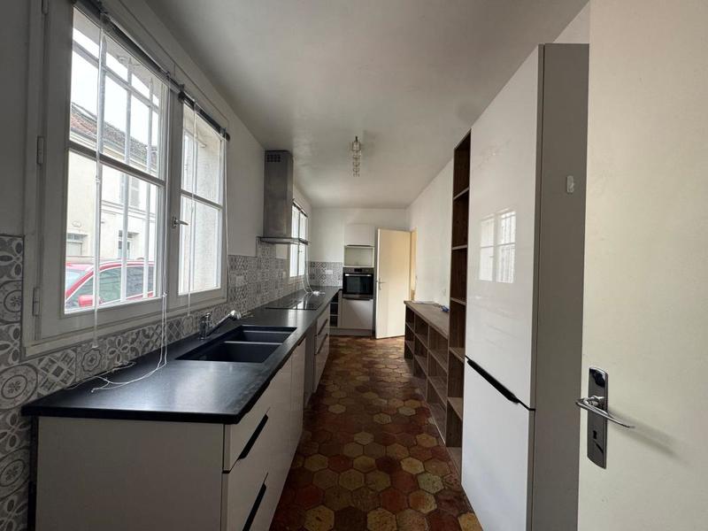 Maison - 136 m² - 6 pièces