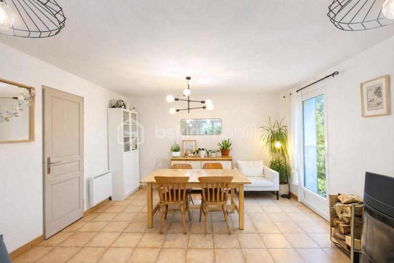 Maison - 105 m² - 5 pièces