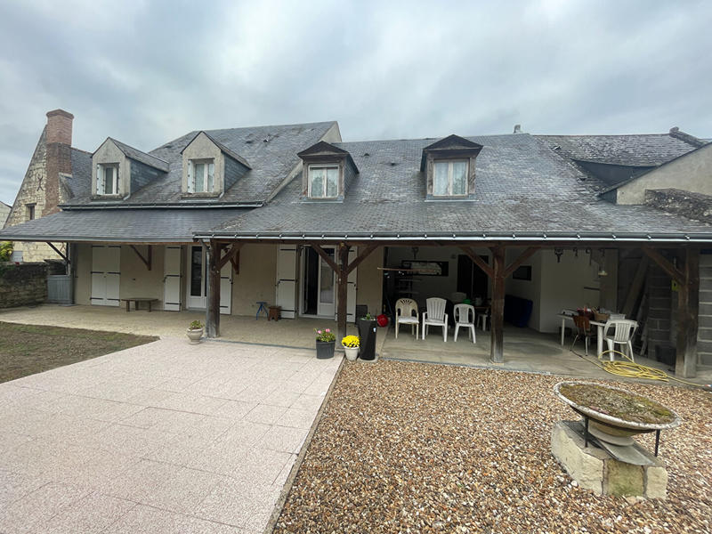 Maison - 257 m² - 11 pièces