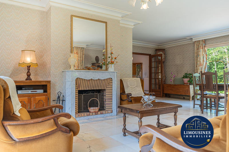 Maison - 206 m² - 8 pièces