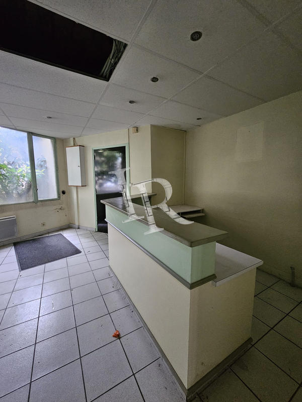 Local d'activités - 78 m²