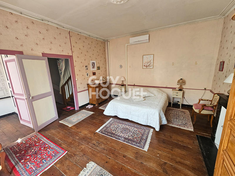 Maison - 179 m² - 6 pièces