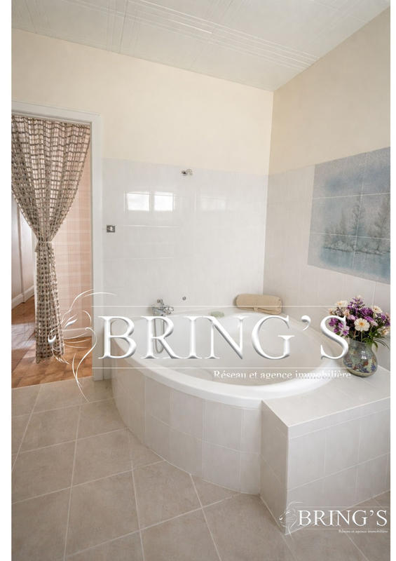 Maison ancienne - 340 m² - 16 pièces