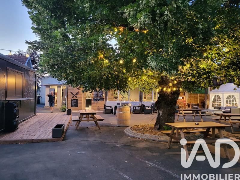 Maison - 299 m² - 11 pièces