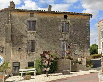 Maison - 100 m² - 3 pièces