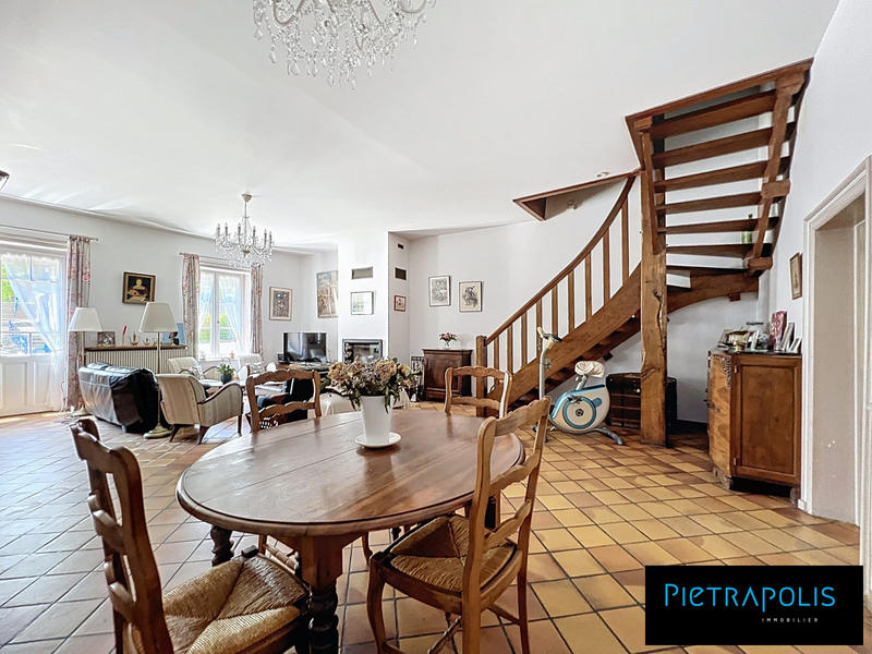 Maison ancienne - 200 m² - 8 pièces