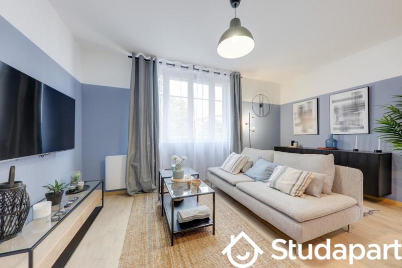 Chambre - 9 m² - 1 pièce