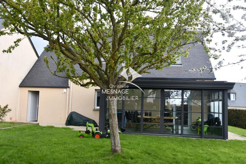 Maison traditionnelle - 110 m² - 6 pièces