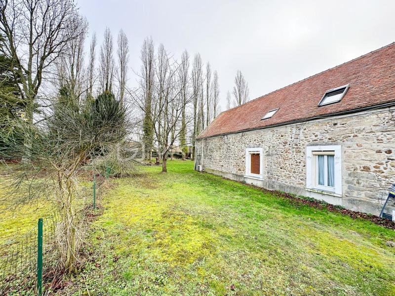 Maison en pierre - 200 m² - 9 pièces