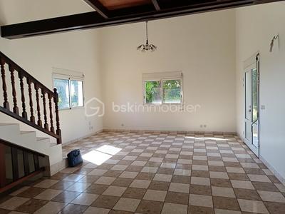 Demeure - 118 m² - 5 pièces