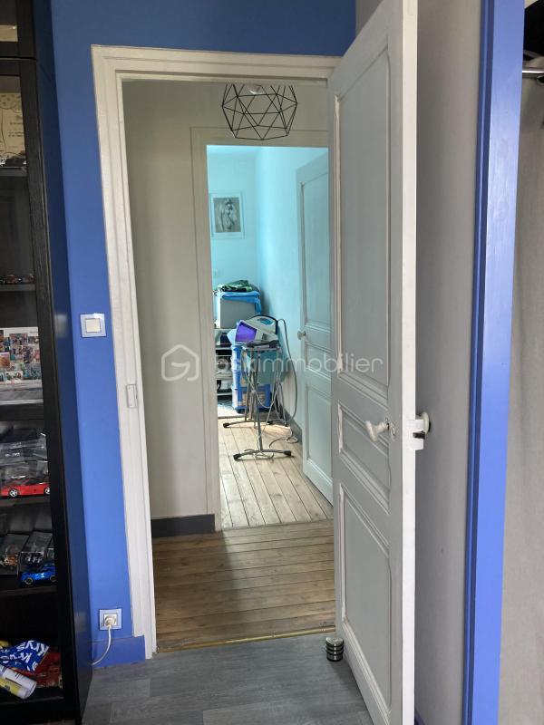 Maison - 280 m² - 7 pièces