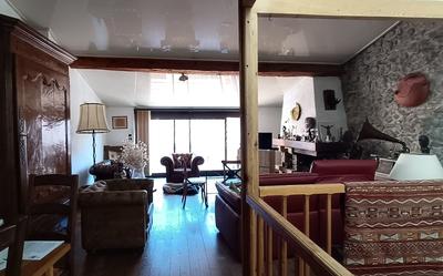 Maison - 180 m² - 5 pièces