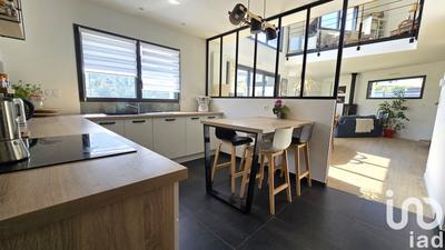 Maison - 133 m² - 6 pièces