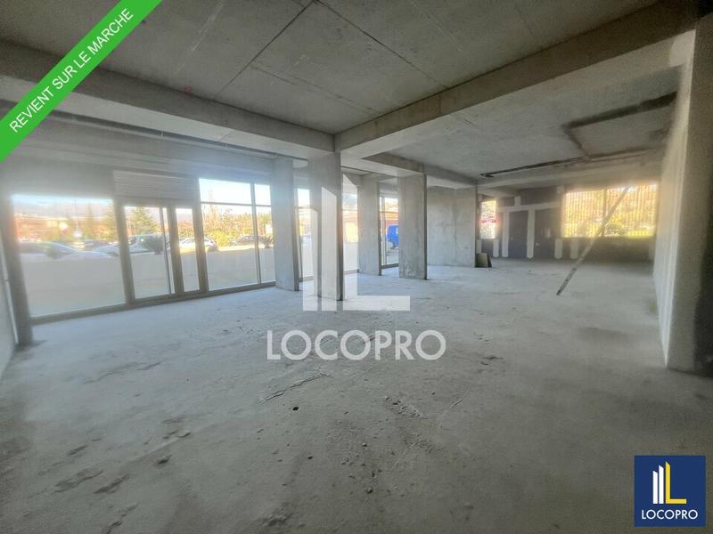 Local commercial - 180 m²