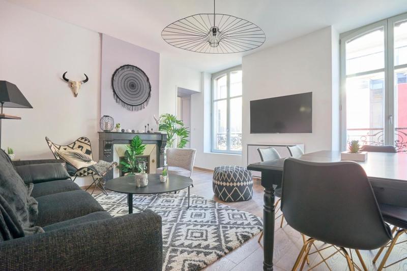 Appartement - 88 m² - 5 pièces