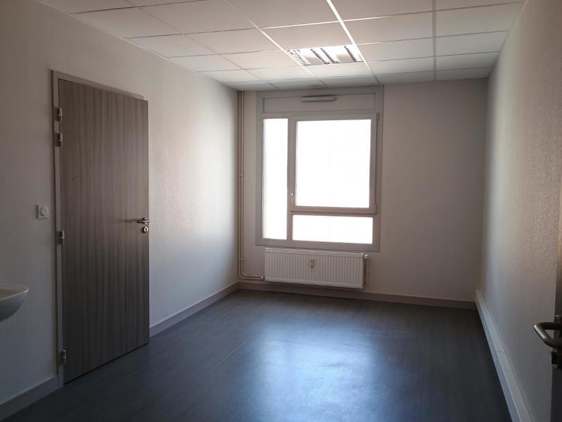 Local d'activité / Entrepôt - 47 m²
