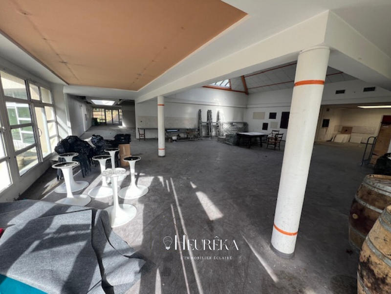 Immeuble - 1 200 m²