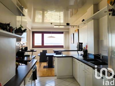 Appartement - 90 m² - 4 pièces