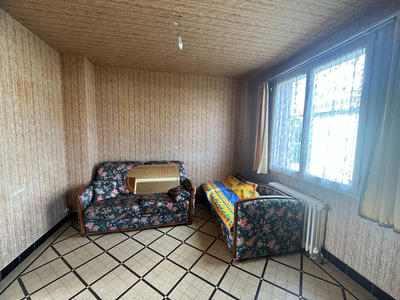 Maison - 96 m² - 6 pièces