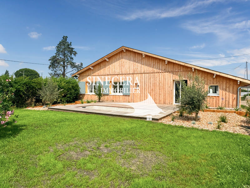 Maison - 140 m² - 5 pièces