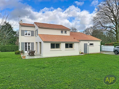 Maison - 154 m² - 5 pièces