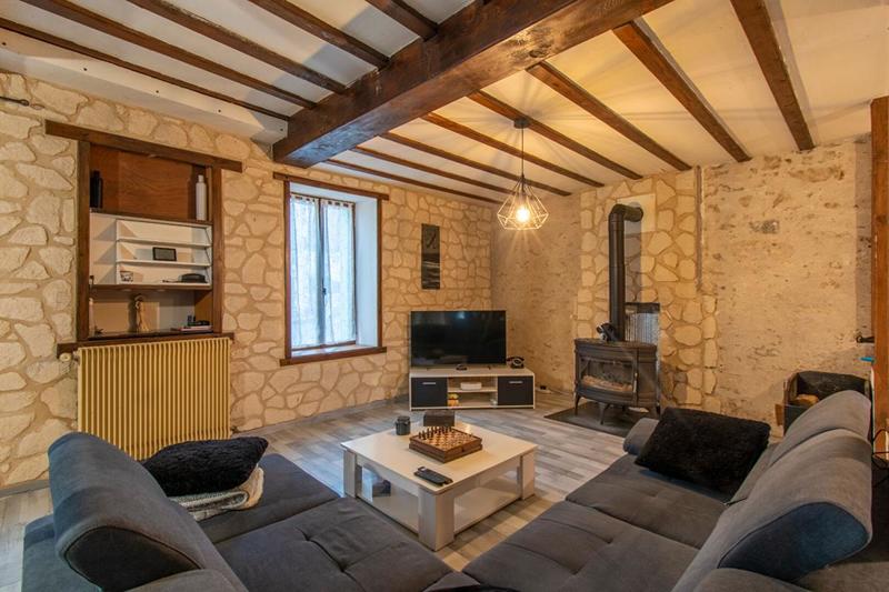 Maison - 183 m² - 8 pièces