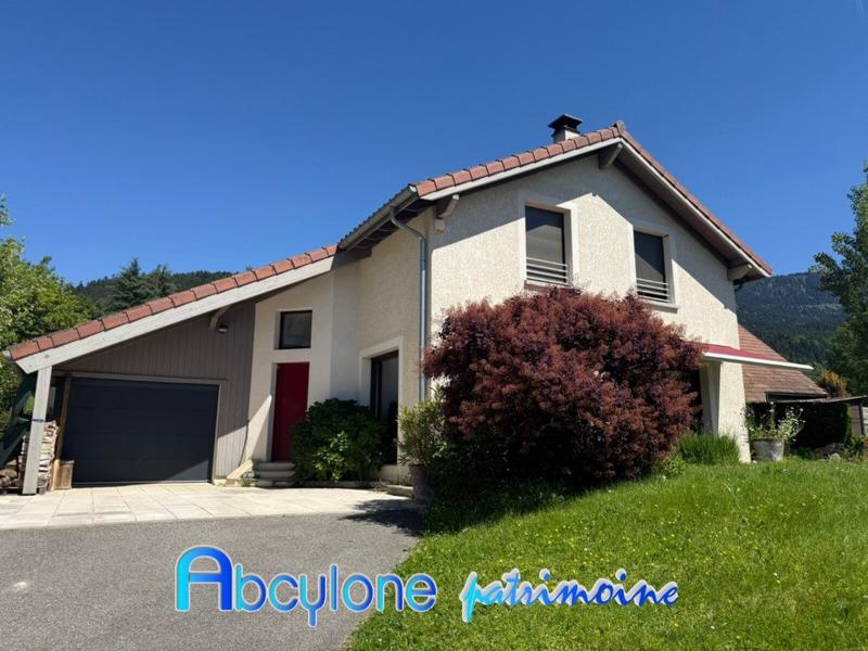 Maison - 170 m² - 5 pièces