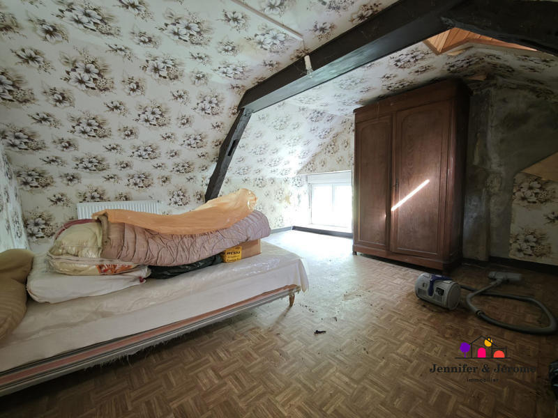 Maison - 96 m² - 5 pièces