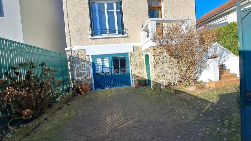 Maison - 123 m² - 6 pièces