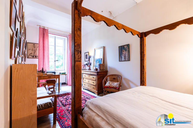 Propriété - 320 m² - 12 pièces