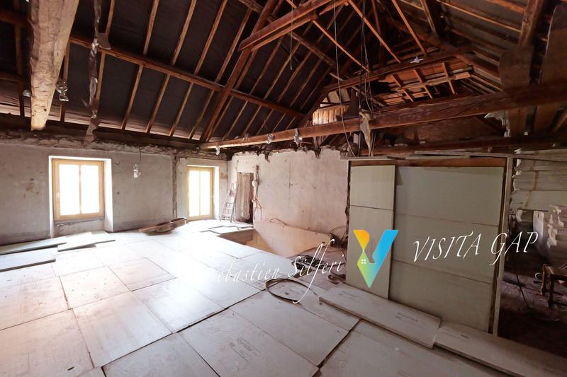 Maison - 320 m² - 3 pièces